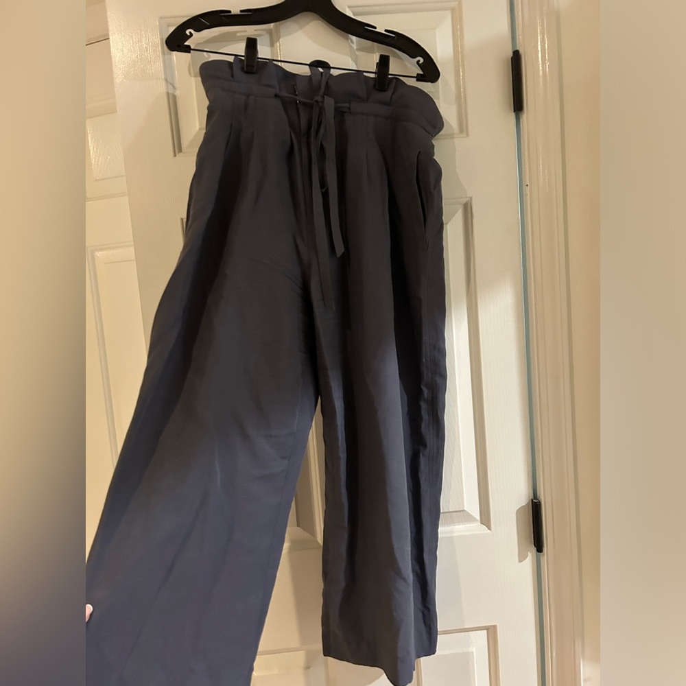 Linen Crop Pants with drawstring & pockets